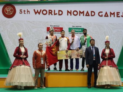 Il Darkhan Aisen Nikolaev highly praised mas-wrestling as part of the Nomad Games