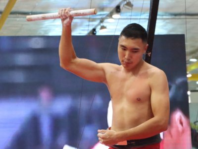 Il Darkhan Aisen Nikolaev highly praised mas-wrestling as part of the Nomad Games