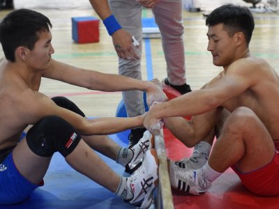 Friendly meeting of Mongolian and ASAU mas-wrestling teams