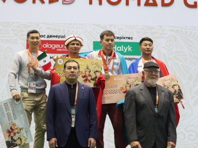 Il Darkhan Aisen Nikolaev highly praised mas-wrestling as part of the Nomad Games