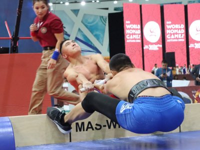 Il Darkhan Aisen Nikolaev highly praised mas-wrestling as part of the Nomad Games